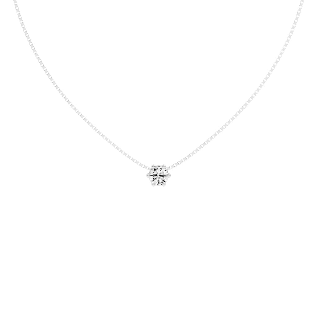 Solia Star â€“ Petite Solitaire Pendant