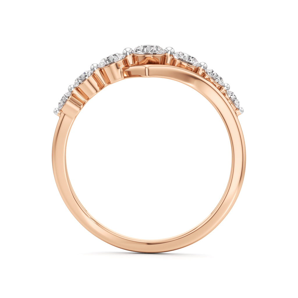 Graduated Diamond VBand Ring