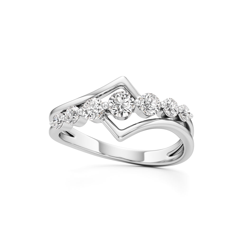 Graduated Diamond VBand Ring